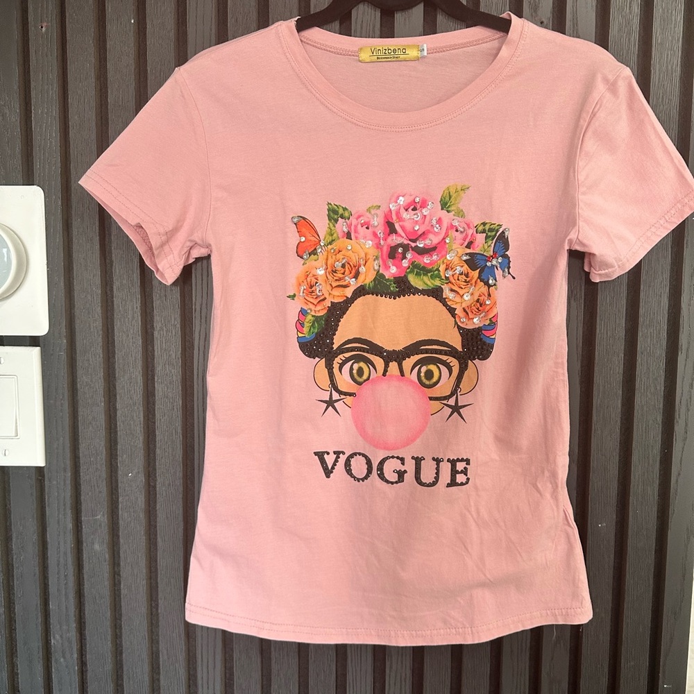 Vogue Pink Graphic Women's Top